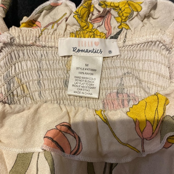 Urban Romantics Cami Style Tank - Picture 3 of 5